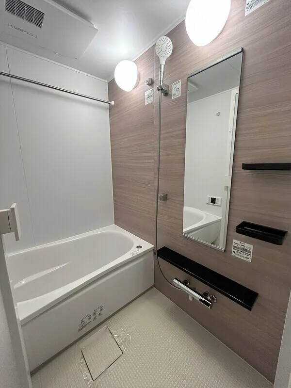 Blanchiesta Kiba - Interior - ["Flooring", "Floor", "Plumbing fixture"]