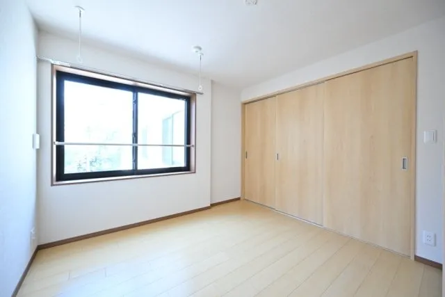 CENTRAL GARDEN RESIDENCE TOKYO - Interior - ["Flooring", "Wood", "Wood flooring"]