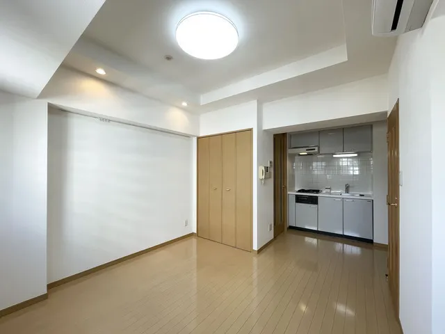 Comforia Atago - Interior - ["Flooring", "Interior design", "Floor"]