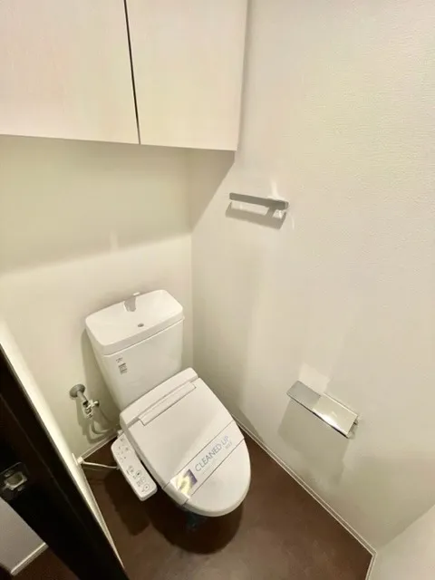 Residia Nishikoyama - Interior - ["Flooring", "Floor", "Plumbing fixture"]