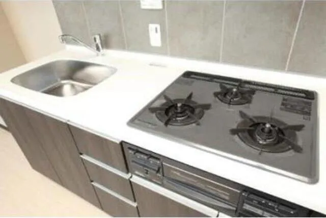 Belle Face Shibaura Tower - Interior - ["Cabinetry", "Kitchen sink", "Sink"]