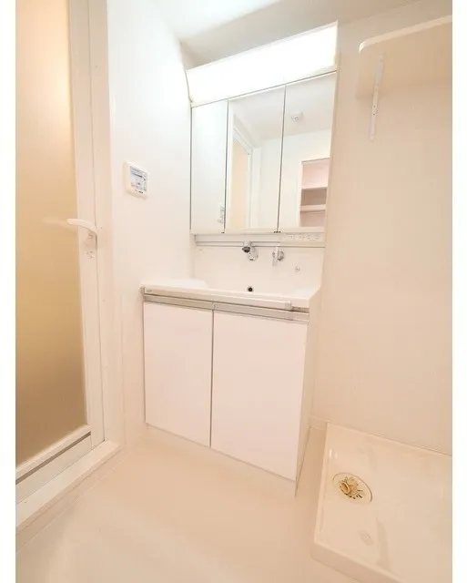 Comforia Omoricho - Interior - ["Flooring", "Floor", "Interior design"]