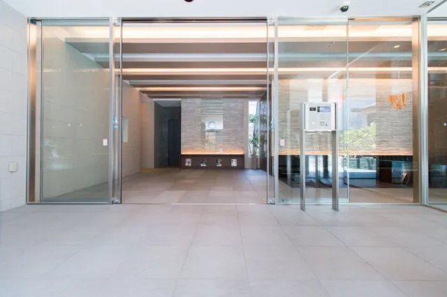 Castalia Nakameguro - Interior - ["Fixture", "Wood", "Floor"]