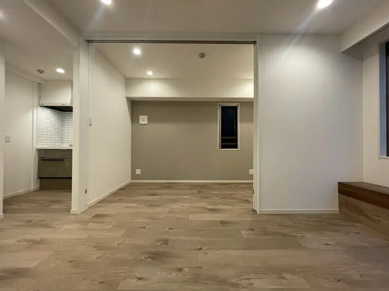BluRock Ginza East - Interior - ["Flooring", "Floor", "Wall"]