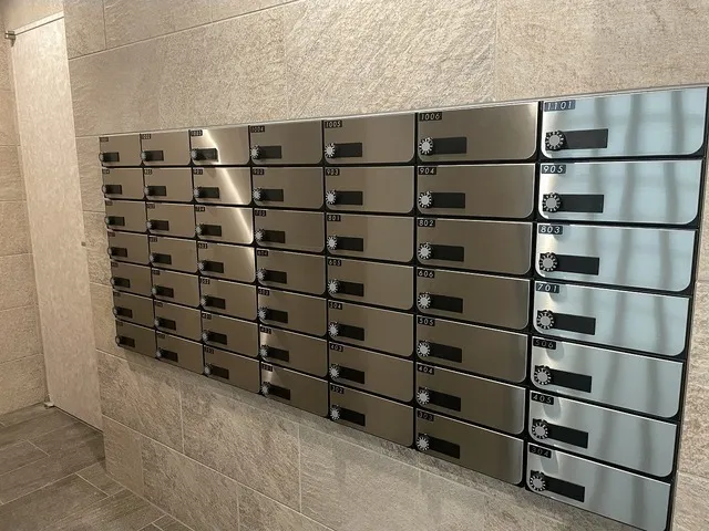 Vermelio Headquarters - Exterior - ["Rectangle", "Shelving", "Tints and shades"]