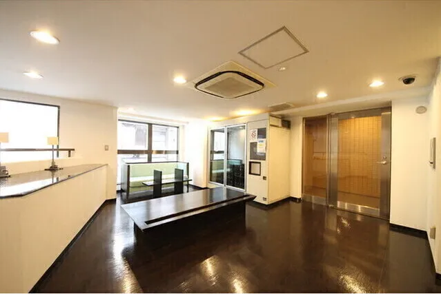 Grand Suite Ginza Resty Monarch - Other - ["Cabinetry", "Window", "Couch"]