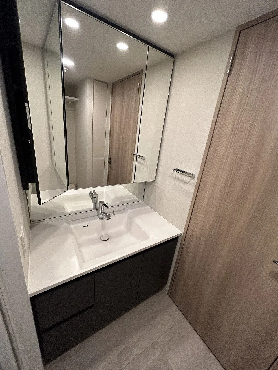 Blanchiesta Kiba - Interior - ["Flooring", "Floor", "Plumbing fixture"]