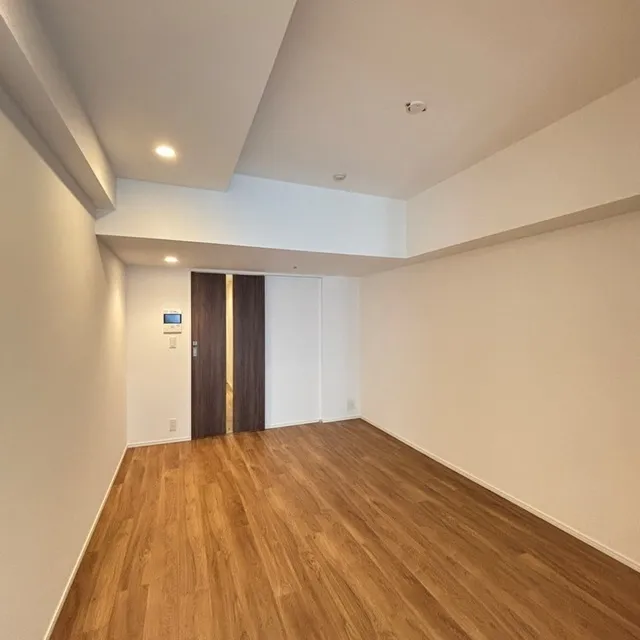 Park Axis Shinagawa Tennozu Isle - Interior - ["Flooring", "Floor", "Wood flooring"]