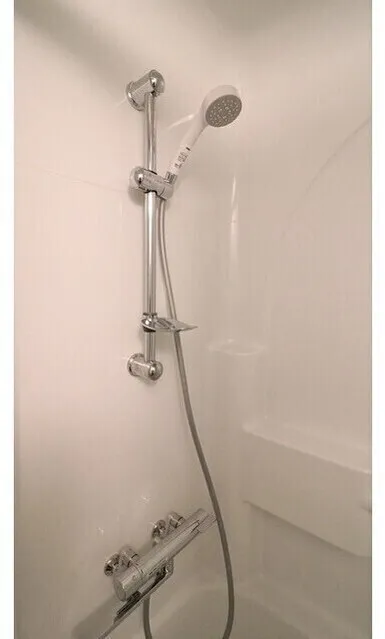 Dougenzaka Square - Interior - ["Shower bar", "Shower head", "Handle"]