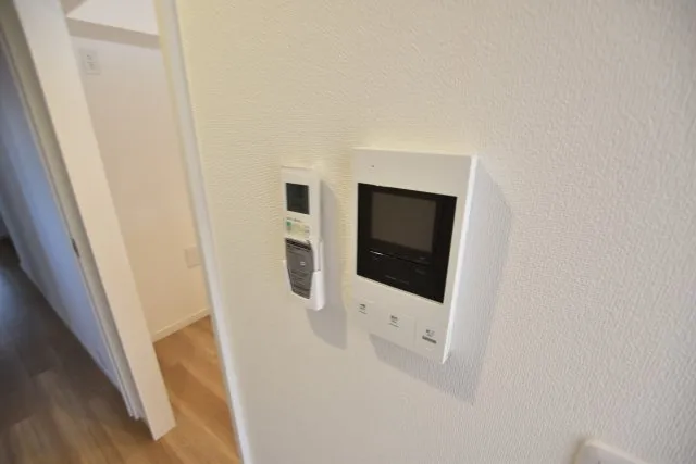 Associaire Bunkyo Hakusan - Interior - ["Electronic device", "Display device", "Technology"]