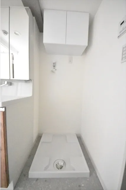 Maison Bellvie Shimokitazawa - Interior - ["Flooring", "Floor", "Plumbing fixture"]