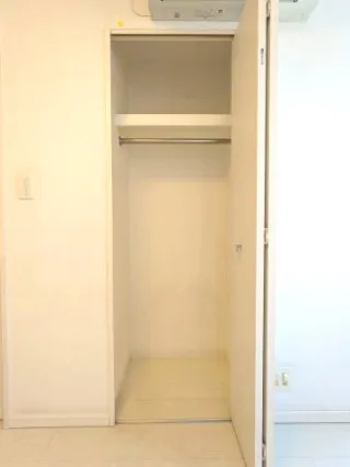 Access Otemachi Luxes - Interior - ["Wood", "Flooring", "Floor"]