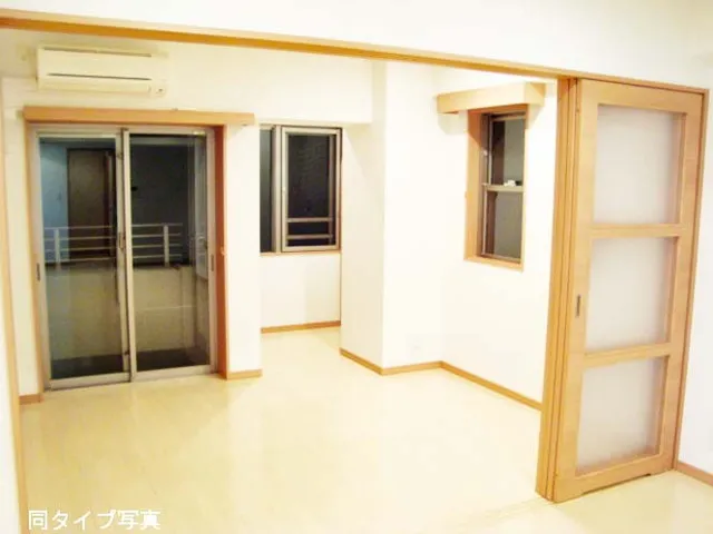 Preple Nihonbashi - Interior - ["Window", "Door", "Fixture"]