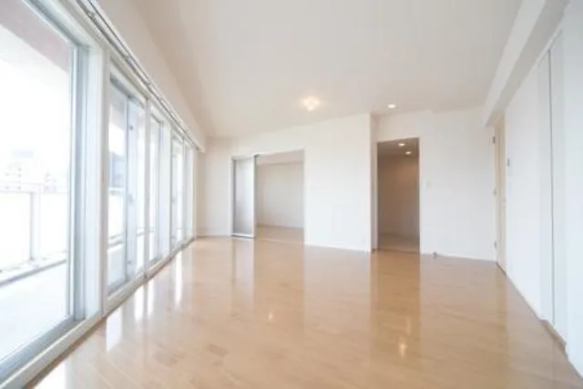 Unison Tower - Interior - ["Property", "Building", "Hall"]