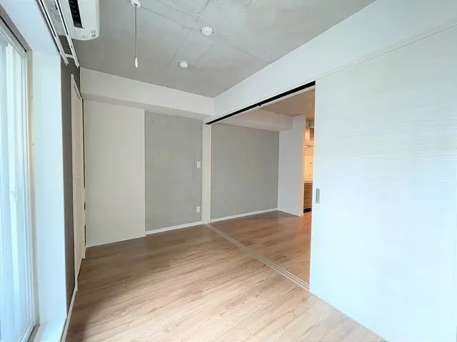 Well Square Ism Hatsudai - Interior - ["Building", "Fixture", "Wood"]