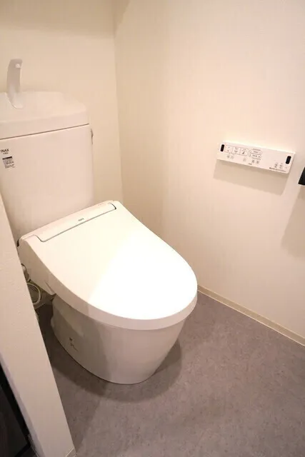 J.GRAN Court Asakusa - Interior - ["Property", "Plumbing fixture", "Toilet seat"]