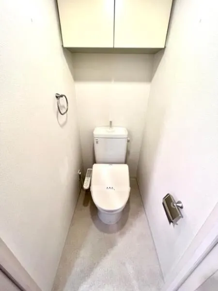 KDX Residence Nishi Shinjuku - Interior - ["Toilet seat", "Toilet", "Plumbing fixture"]