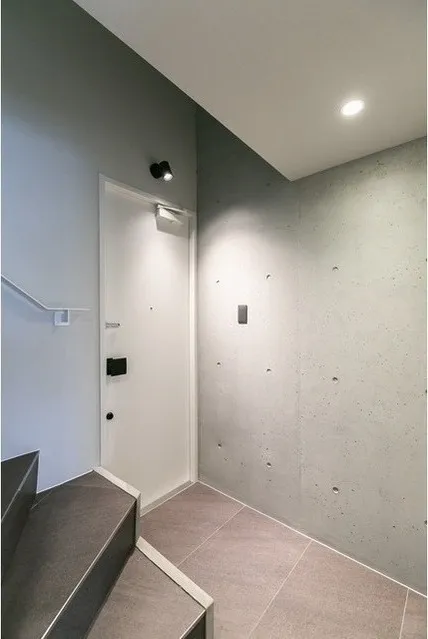 LEGALAND Yotsuya 3-Chome - Interior - ["Building", "Fixture", "Flooring"]