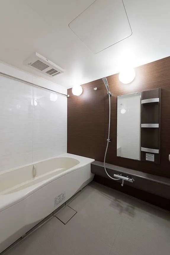 Residia Tower Azabujuban - Interior - ["Bathtub", "Building", "Lighting"]