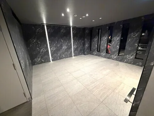 Ferris Court Jiyugaoka - Exterior - ["Flooring", "Floor", "Composite material"]