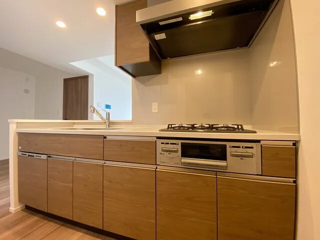 Park Tower Kachidoki South Building - Interior - ["Kitchen", "Countertop", "Flooring"]