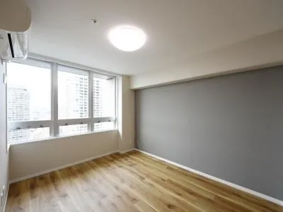 River City 21 East Towers II - Interior - ["Window", "Building", "Fixture"]