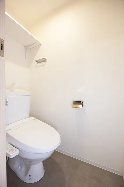 Casa Felice Jiyugaoka - Interior - ["Toilet seat", "Plumbing fixture", "Bathroom"]