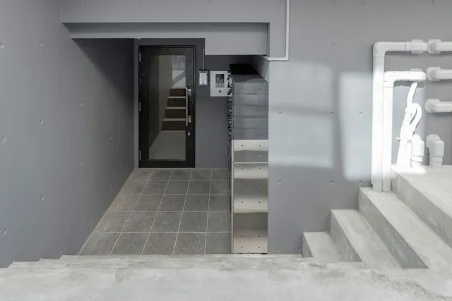 Aglaia Shinjuku Nishiochiai - Exterior - ["Flooring", "Floor", "Composite material"]