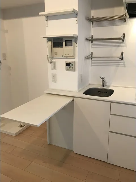 Silverado Hiroo - Interior - ["Cabinetry", "Shelving", "Kitchen appliance"]