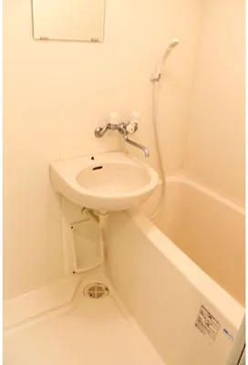 Sky Court Shinagawa Osaki - Interior - ["Plumbing fixture", "Flooring", "Floor"]