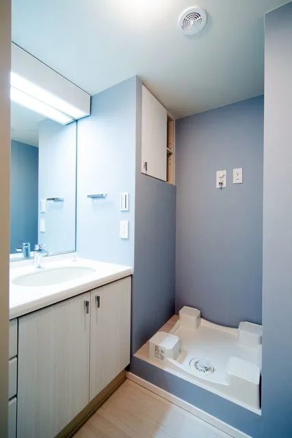 Park Avenue Jinnan - Interior - ["Sink", "Property", "Building"]