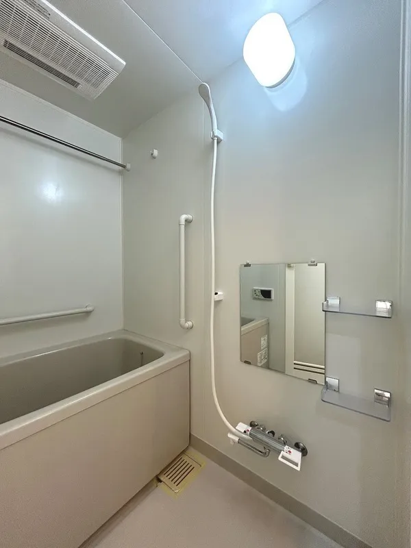 NST BuildingⅢ - Interior - ["Flooring", "Plumbing fixture", "Ceiling"]