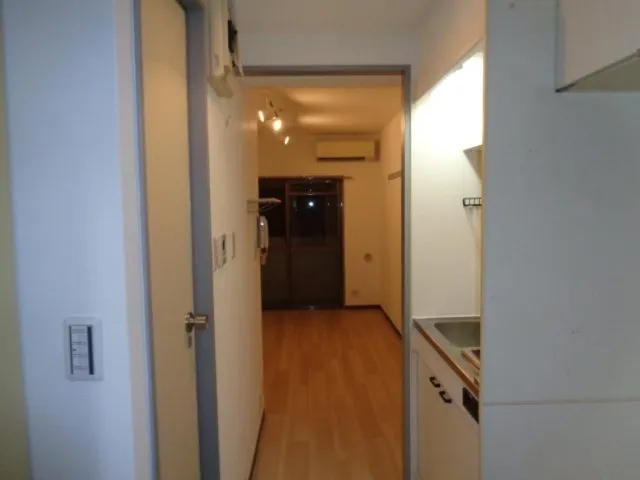 Sky Court Shinjuku Ochiai No. 5 - Interior - ["Flooring", "Floor", "Ceiling"]