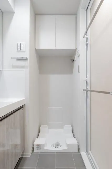 Asyl Court Honancho Terrace - Interior - ["Flooring", "Wall", "Floor"]