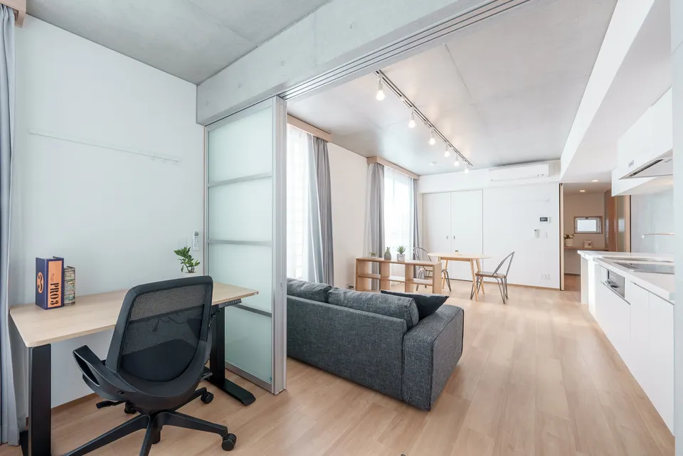 Hmlet Gakugei Daigaku - Interior - ["Furniture", "Flooring", "Interior design"]