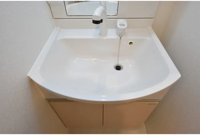 El Faro Waseda - Interior - ["Plumbing fixture", "Bathroom Sink", "Sink"]