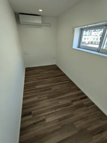 Arika Omori 1 - Interior - ["Wood", "Flooring", "Floor"]