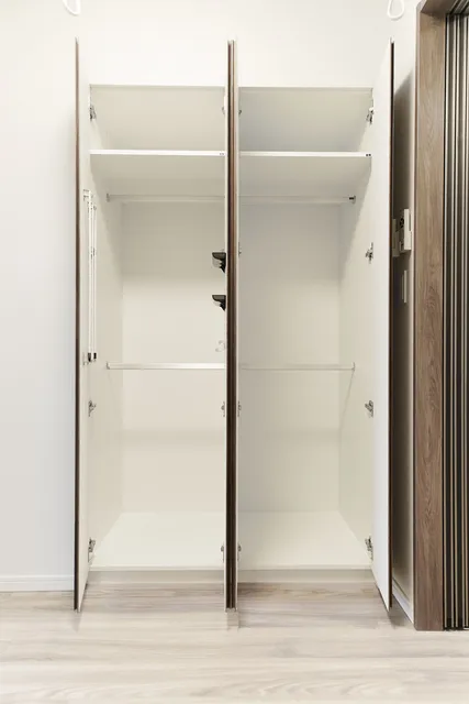 Belfirth Kanda Jimbocho - Interior - ["Fixture", "Handle", "Door"]