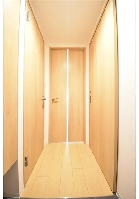 El Faro Waseda - Interior - ["Wood", "Flooring", "Floor"]