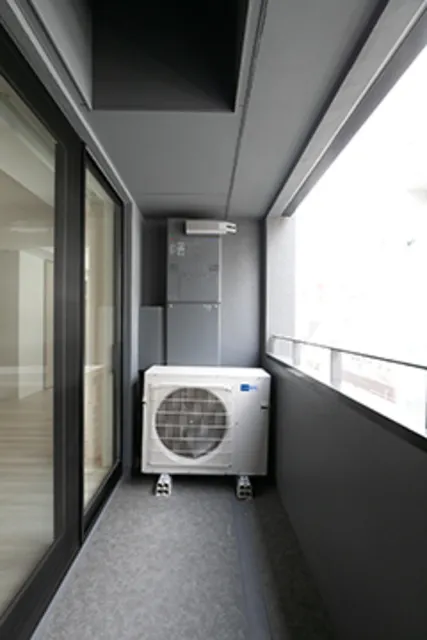 IS Ginza Residence - Interior - ["Building", "Window", "Automotive design"]