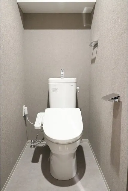 BPR Residence Monzen-Nakacho - Interior - ["Toilet seat", "Toilet", "Plumbing fixture"]