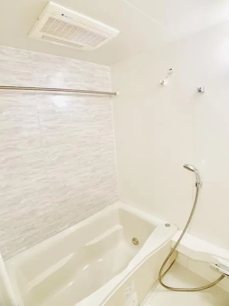 Premier Comfort Nishiogikubo - Interior - ["Flooring", "Floor", "Plumbing fixture"]