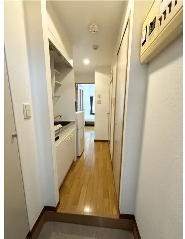 Aiferique Omori - Interior - ["Flooring", "Floor", "Apartment"]
