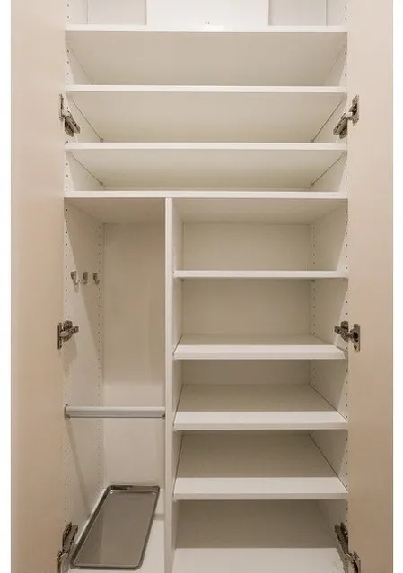 Comforia Liv Bunkyo Gokokuji - Interior - ["Cupboard", "Shelving", "Cabinetry"]