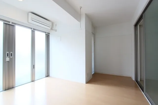 Mt. Leviga - Interior - ["Flooring", "Floor", "Ceiling"]