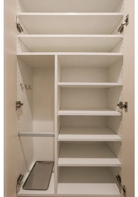 Comforia Liv Bunkyo Gokokuji - Interior - ["Cupboard", "Shelving", "Closet"]