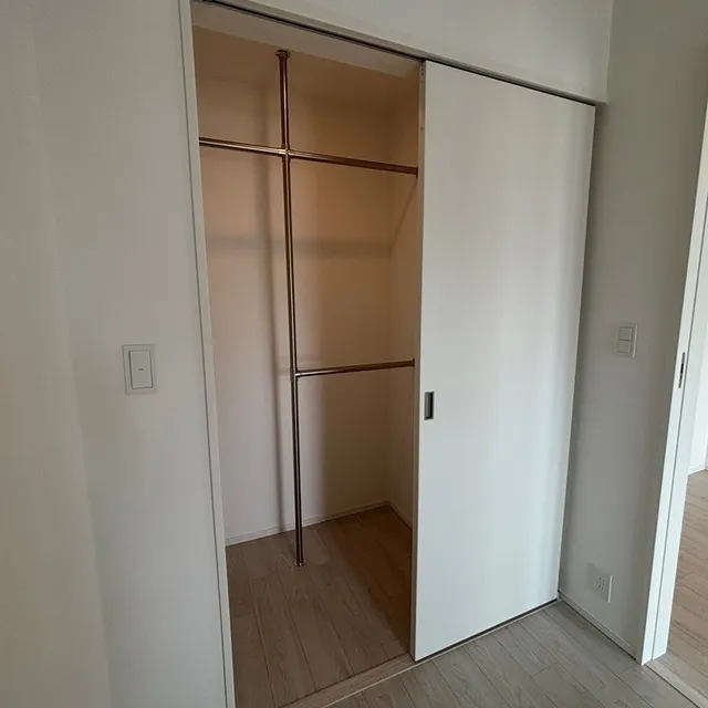 Park Axis Shinagawa Tennozu Isle - Interior - ["Flooring", "Floor", "Wood flooring"]