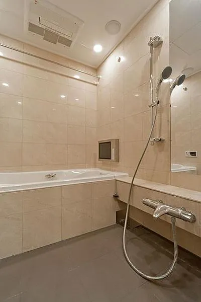 Park Cube Meguro Tower - Interior - ["Shower head", "Plumbing fixture", "Shower"]