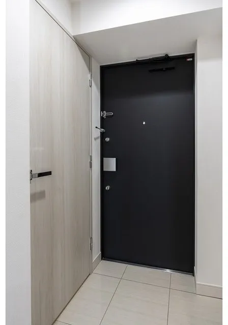 Comforia Liv Shimo-Ochiai - Interior - ["Wood", "Flooring", "Door"]