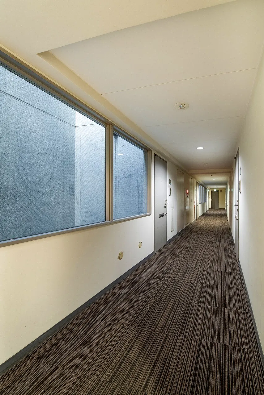 Nishi-Shinjuku Forest Annex - Interior - ["Window", "Wood", "Fixture"]